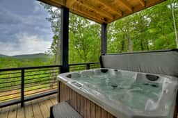 By The Peaks Lodge - Image 2