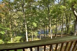 Smokey's Place - Image 3