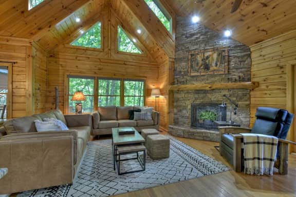 Cedar Ridge Retreat - Image 5